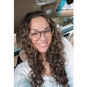 Meet your Posher, Savannah